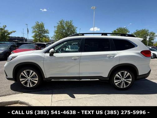 Crystal White Pearl 2022 Subaru Ascent Limited 7-Passenger