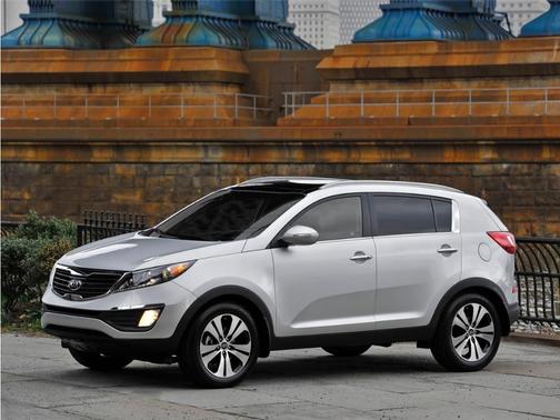 Clear White 2013 Kia Sportage EX