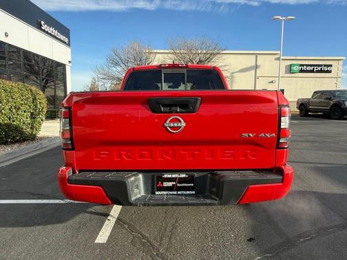 2022 Nissan Frontier SV