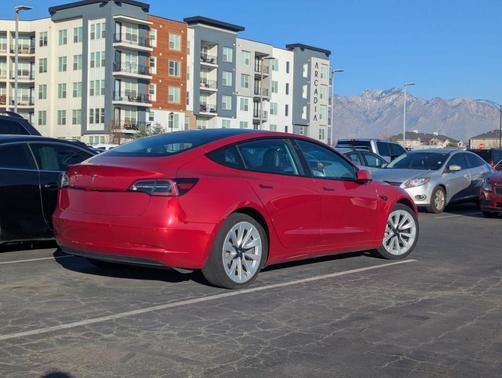 2022 Tesla Model 3 Base