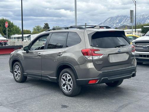 Sepia Bronze Metallic 2021 Subaru Forester Premium
