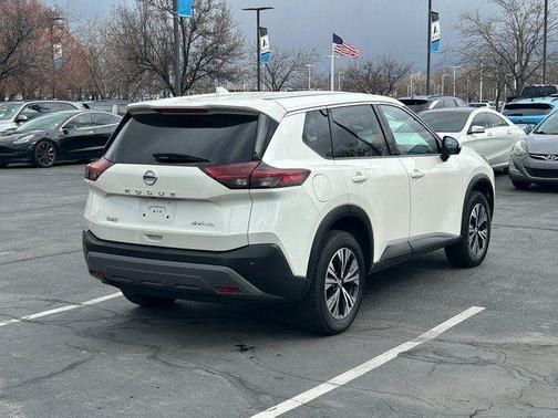 2021 Nissan Rogue SV