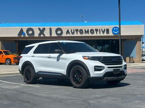 Oxford White 2020 Ford Explorer XLT