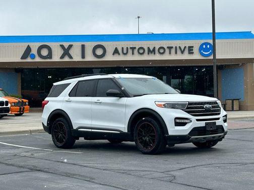 Oxford White 2020 Ford Explorer XLT