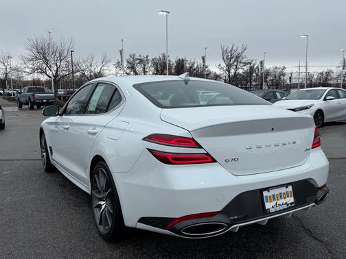 2024 Genesis G70 2.5T
