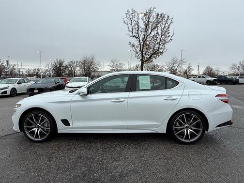 2024 Genesis G70 2.5T