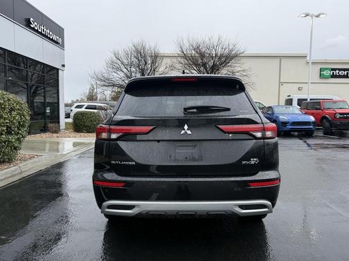 2023 Mitsubishi Outlander PHEV SEL