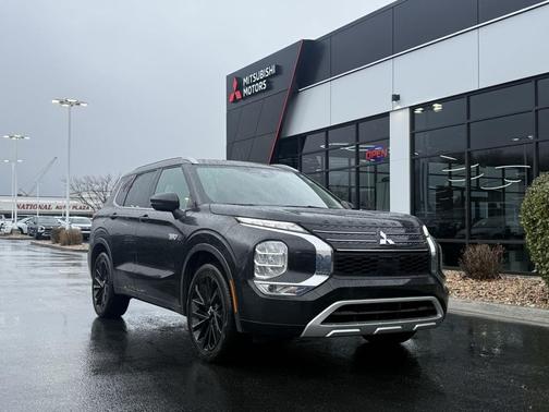 2023 Mitsubishi Outlander PHEV SEL