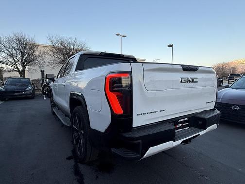 2025 GMC Sierra EV Denali