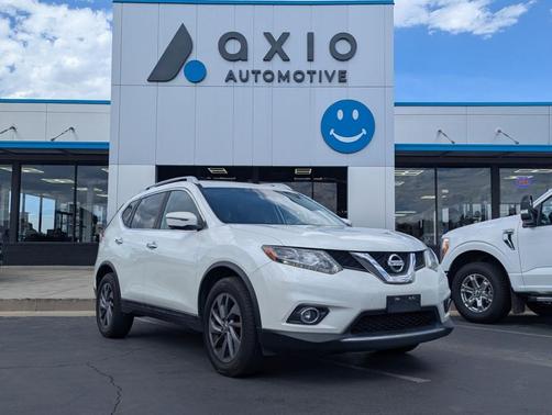 Pearl White 2016 Nissan Rogue SL