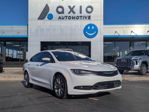 2016 Chrysler 200 S