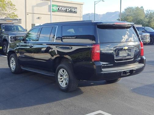 2019 Chevrolet Suburban LT