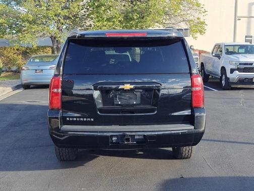 2019 Chevrolet Suburban LT