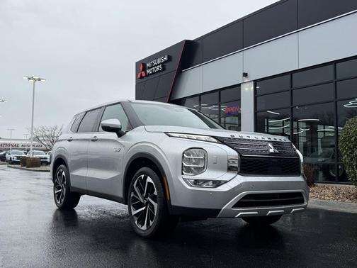 2025 Mitsubishi Outlander PHEV SE