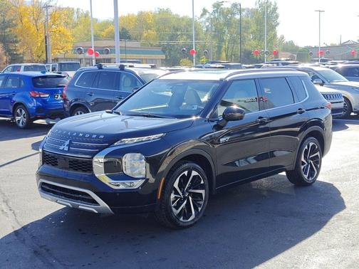 2025 Mitsubishi Outlander PHEV 