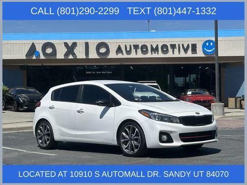 Snow White Pearl 2018 Kia Forte SX