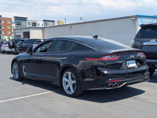 Aurora Black 2018 Kia Stinger Base