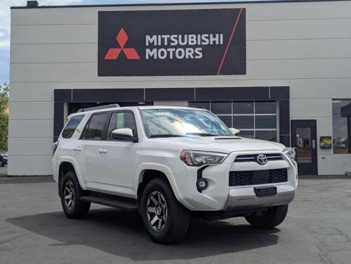 2024 Toyota 4Runner TRD Off Road