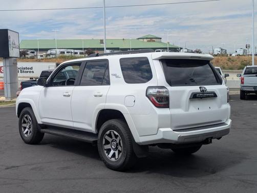 2024 Toyota 4Runner TRD Off Road