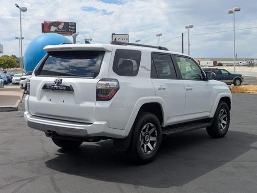 2024 Toyota 4Runner TRD Off Road