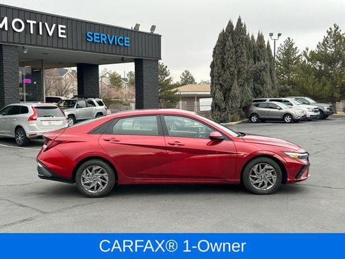 2024 Hyundai ELANTRA SEL
