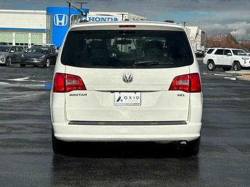 2012 Volkswagen Routan SEL