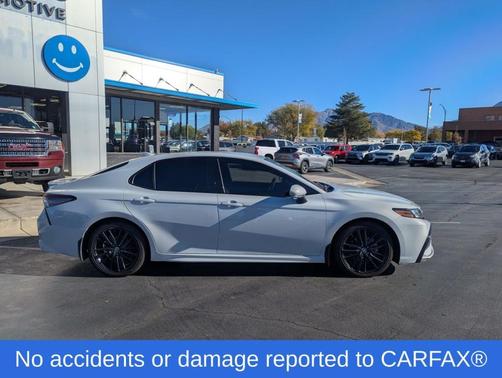 2022 Toyota Camry Hybrid XSE