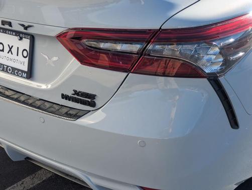 2022 Toyota Camry Hybrid XSE