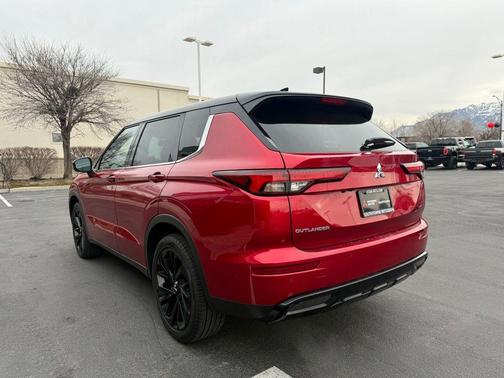 2023 Mitsubishi Outlander SEL Black Edition