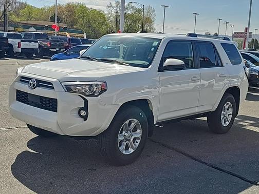 2024 Toyota 4Runner SR5