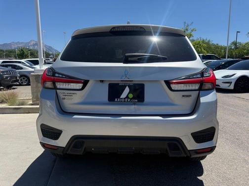 Alloy Silver Metallic 2021 Mitsubishi Outlander Sport 2.0 LE
