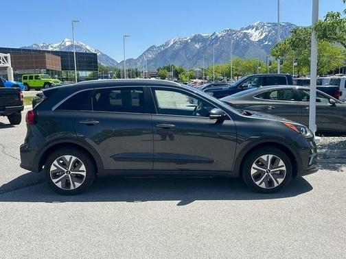 2022 Kia Niro EV EX