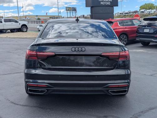 Mythos Black Metallic 2021 Audi A4 45 S line quattro Premium