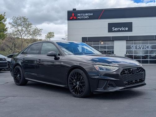 Mythos Black Metallic 2021 Audi A4 45 S line quattro Premium