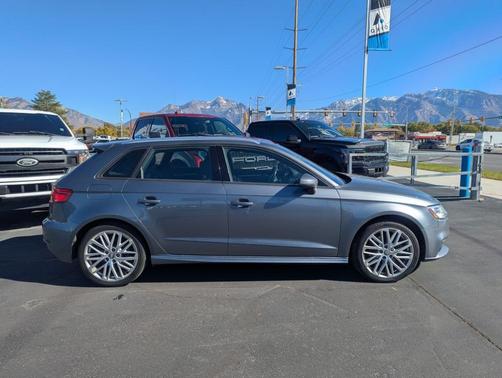 2018 Audi A3 e-tron 1.4T Premium