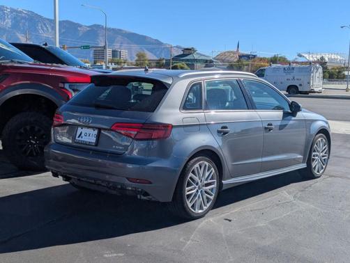 2018 Audi A3 e-tron 1.4T Premium
