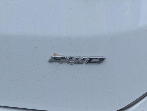 Oxford White 2024 Ford Edge SEL