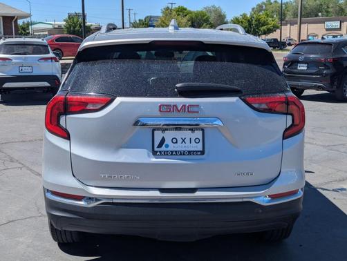 Quicksilver Metallic 2021 GMC Terrain SLT