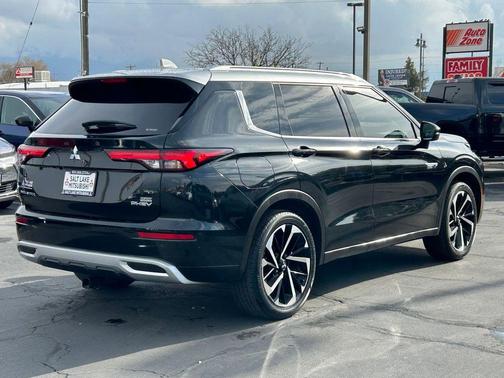 2024 Mitsubishi Outlander PHEV SEL