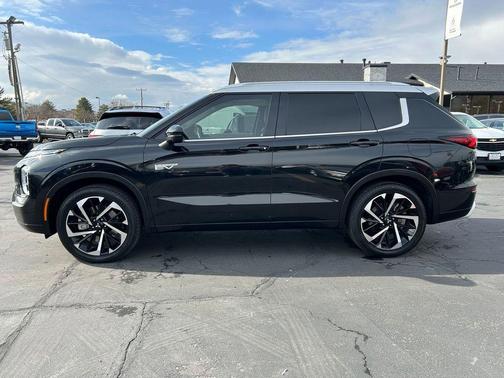 2024 Mitsubishi Outlander PHEV SEL