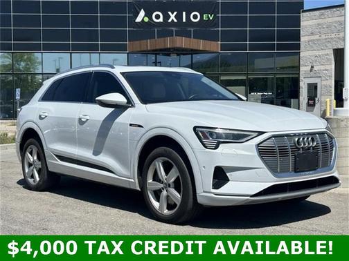 2019 Audi e-tron Premium Plus
