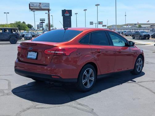 Chili Pepper Red 2018 Ford Focus SE