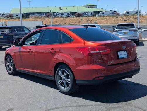 Chili Pepper Red 2018 Ford Focus SE