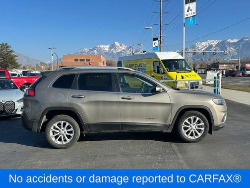 2019 Jeep Cherokee Latitude