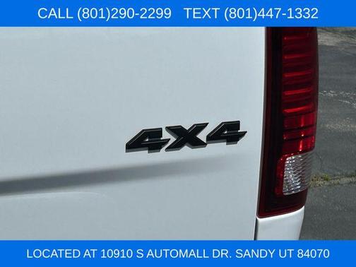 Bright White Clearcoat 2023 RAM 1500 Classic SLT