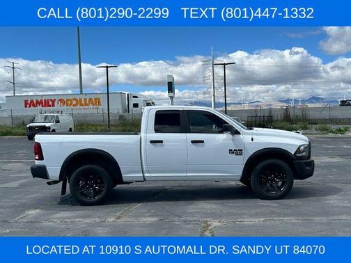Bright White Clearcoat 2023 RAM 1500 Classic SLT
