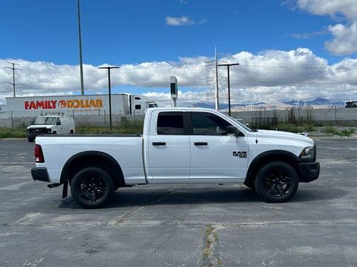 Bright White Clearcoat 2023 RAM 1500 Classic SLT