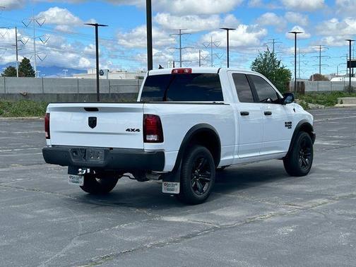 Bright White Clearcoat 2023 RAM 1500 Classic SLT