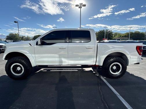 Oxford White 2023 Ford F-150 Raptor