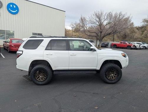 2024 Toyota 4Runner TRD Off Road